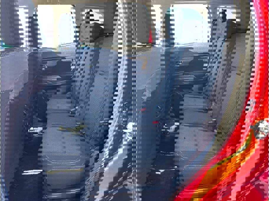 Vehicle image 16 of 25
