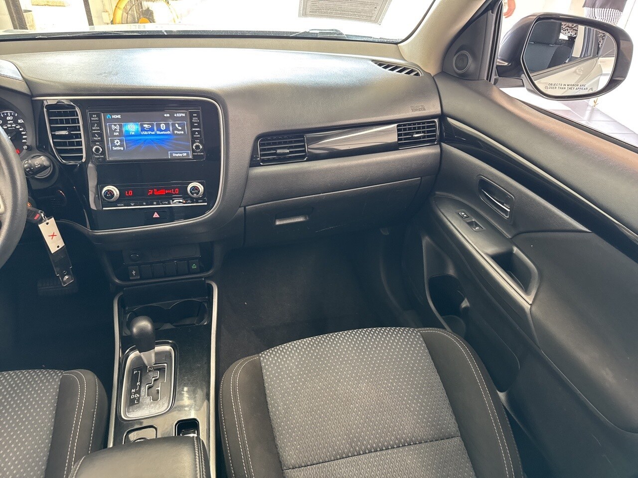 Vehicle image 27 of 53