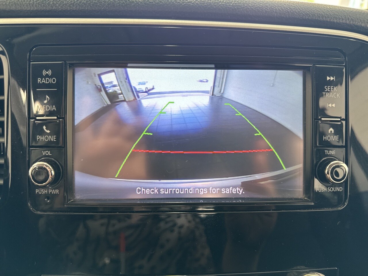 Vehicle image 32 of 53