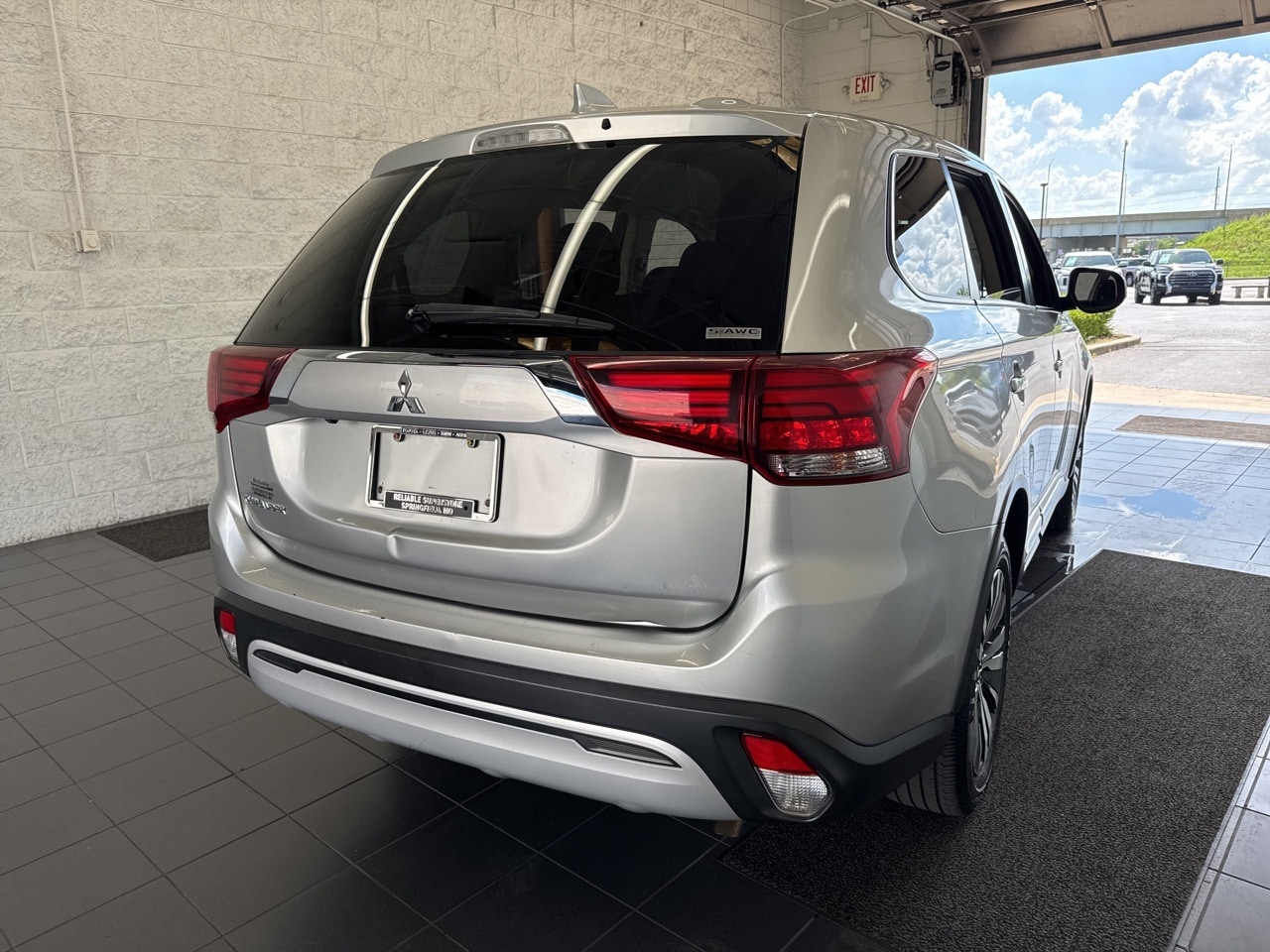 Vehicle image 6 of 53