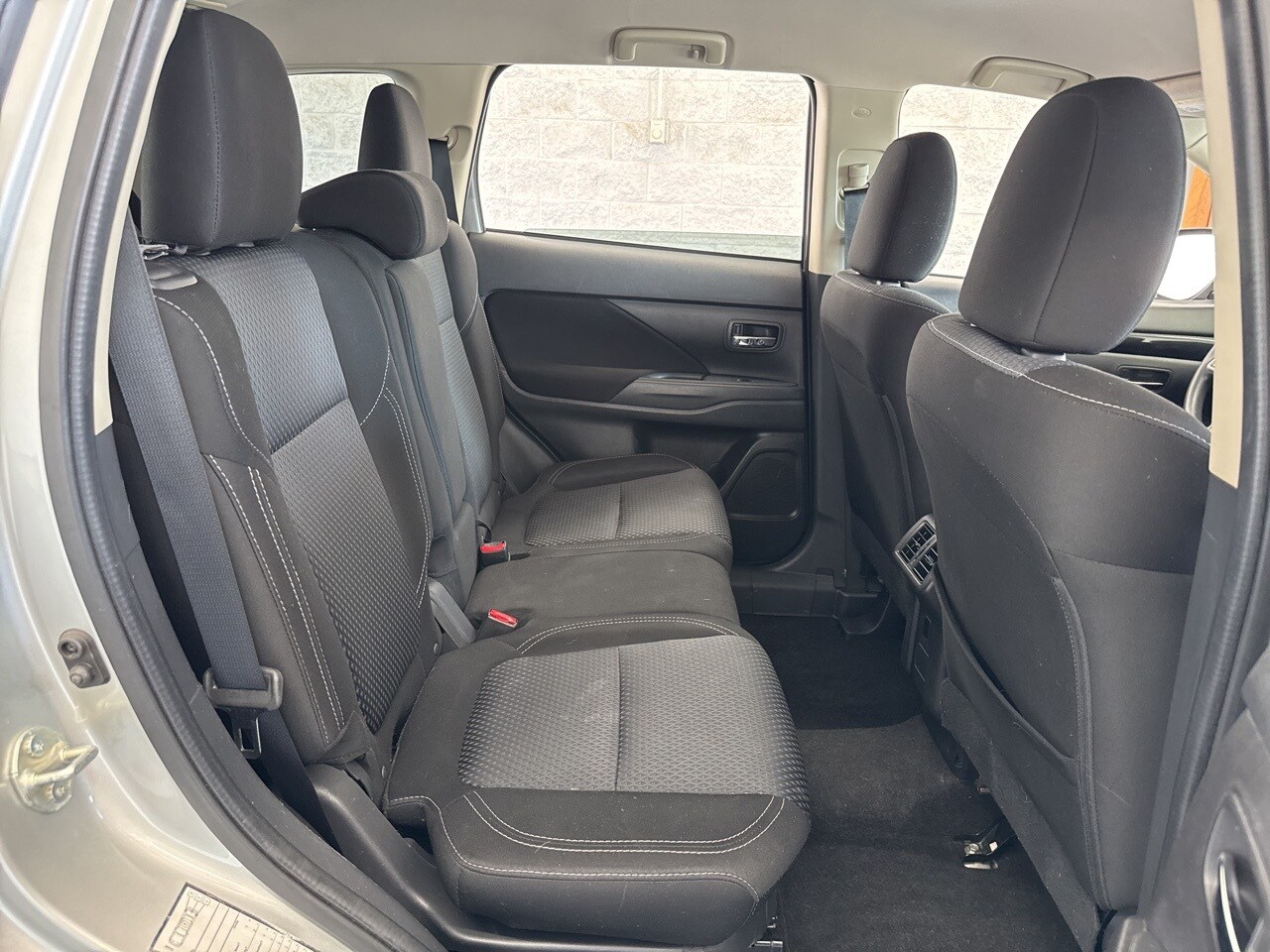 Vehicle image 18 of 53