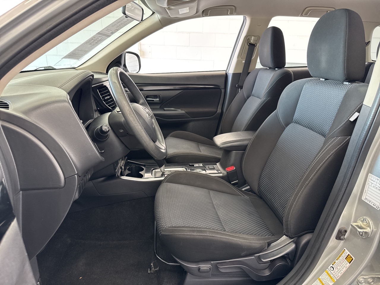 Vehicle image 21 of 53