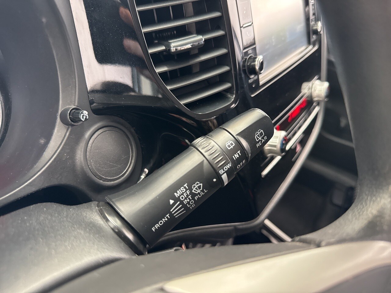 Vehicle image 52 of 53