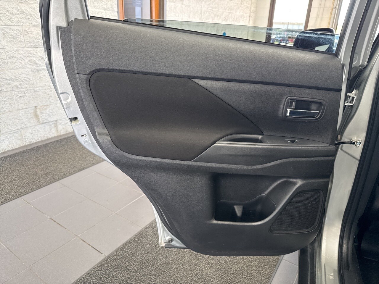 Vehicle image 38 of 53