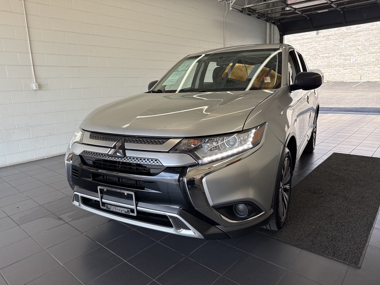 Vehicle image 2 of 53