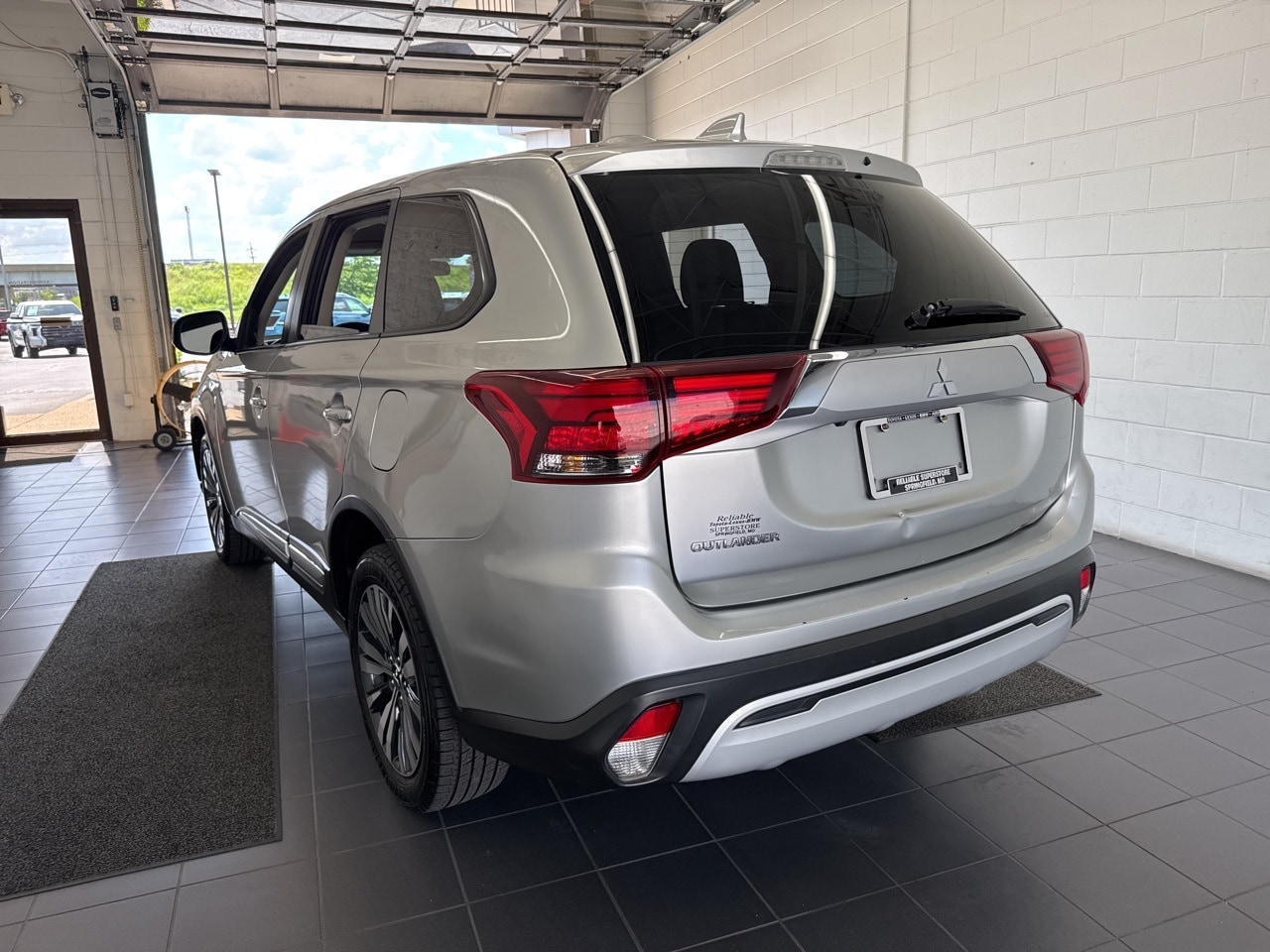 Vehicle image 8 of 53