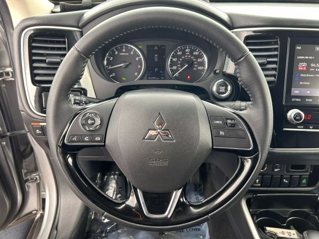 Vehicle image 14 of 27