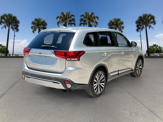 Vehicle image 5 of 33