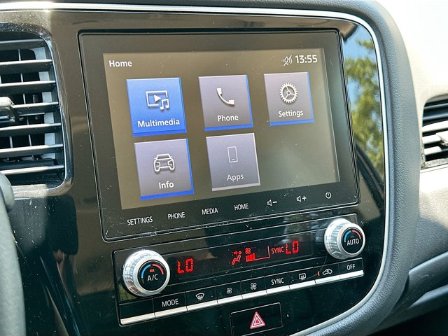 Vehicle image 14 of 33