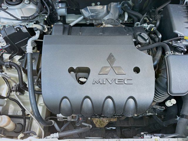 Vehicle image 31 of 33