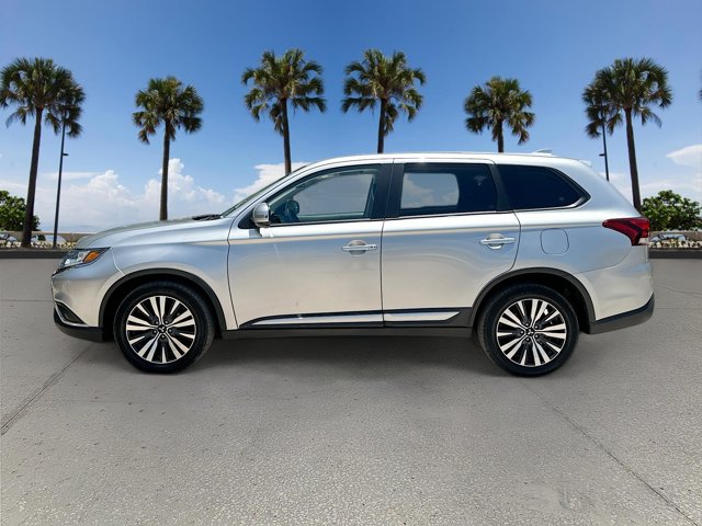 Vehicle image 8 of 33