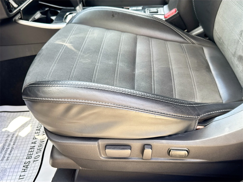 Vehicle image 33 of 33