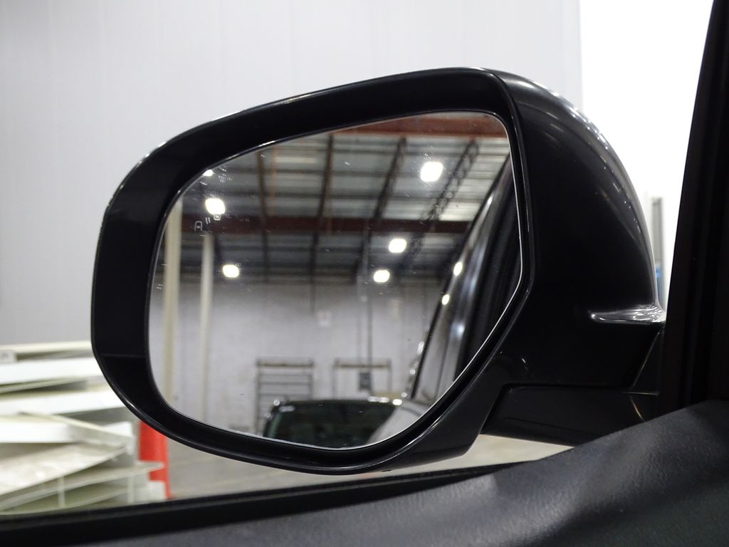 Vehicle image 26 of 31