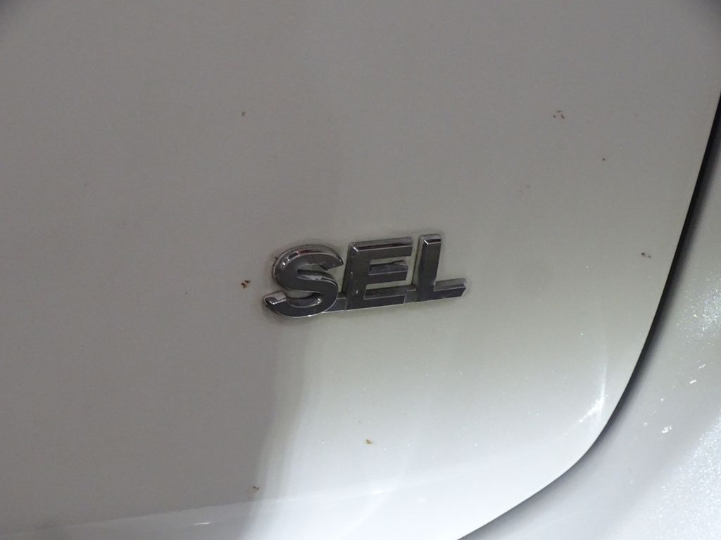Vehicle image 30 of 31
