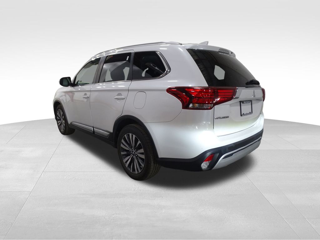 Vehicle image 6 of 31