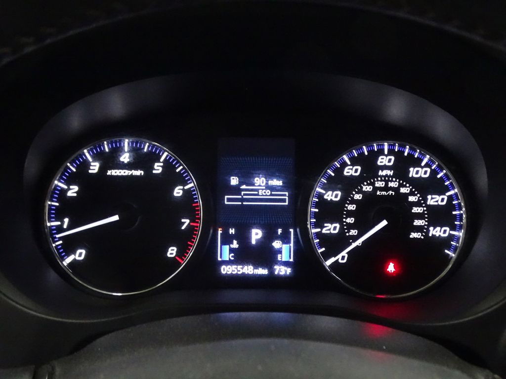 Vehicle image 21 of 31