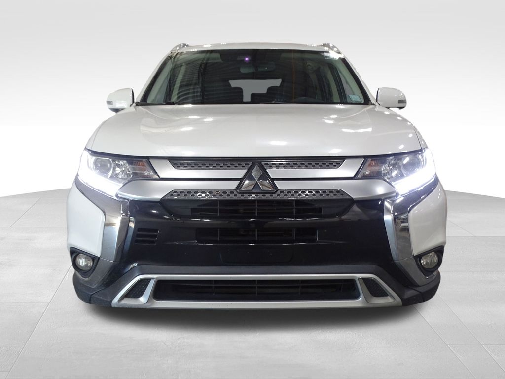 Vehicle image 2 of 31