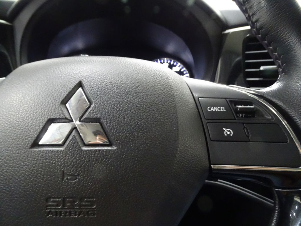 Vehicle image 20 of 31