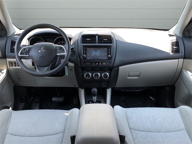 Vehicle image 15 of 25