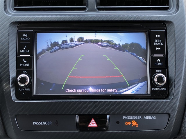 Vehicle image 18 of 25