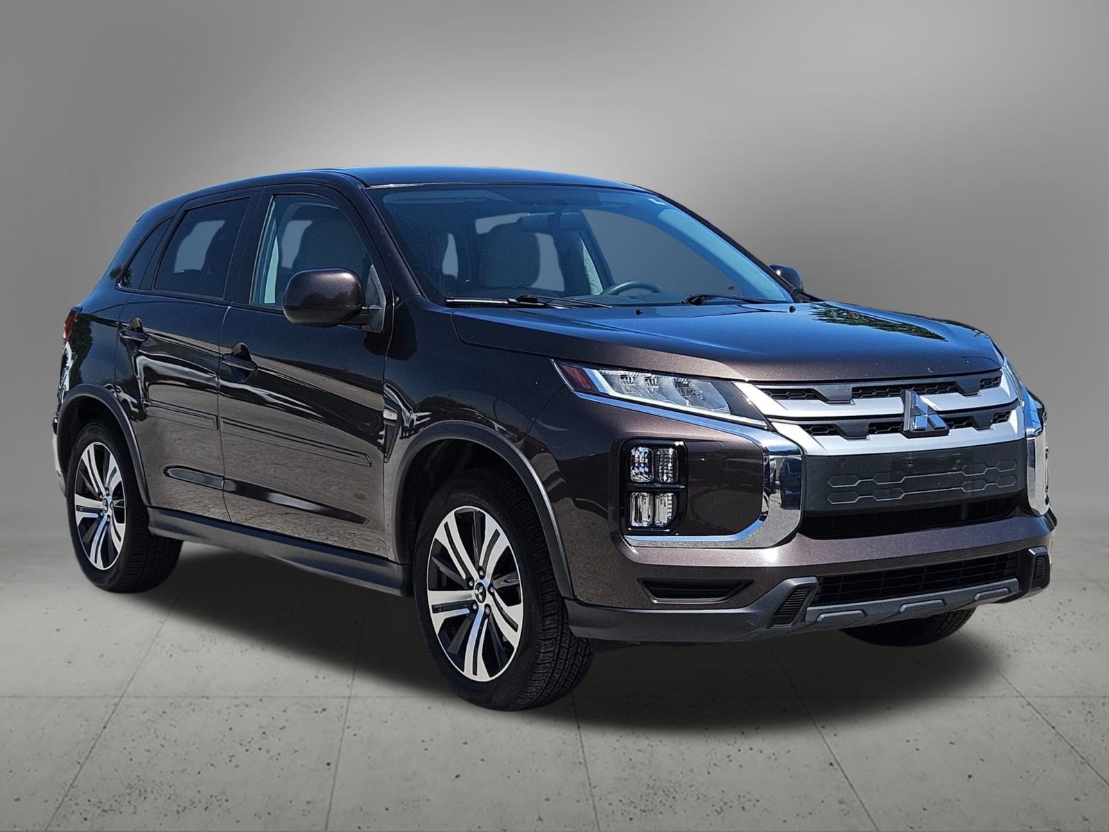 2020 Mitsubishi Outlander Sport ES 2.0 Image 4 of 22
