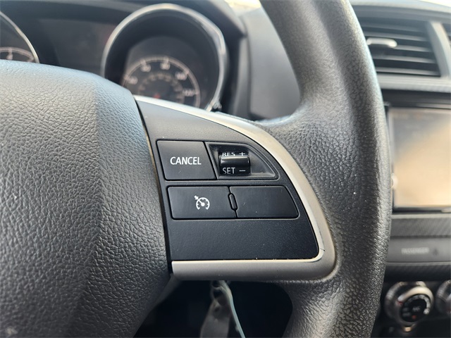 Vehicle image 28 of 32