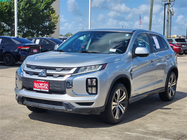 Vehicle image 1 of 32