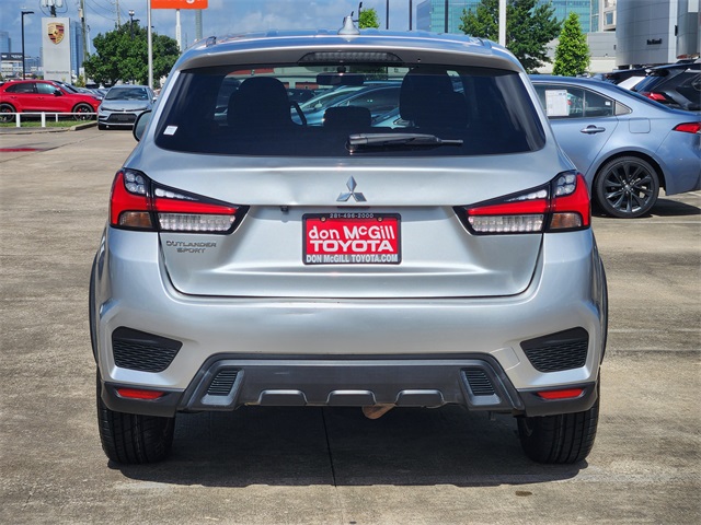 Vehicle image 5 of 32