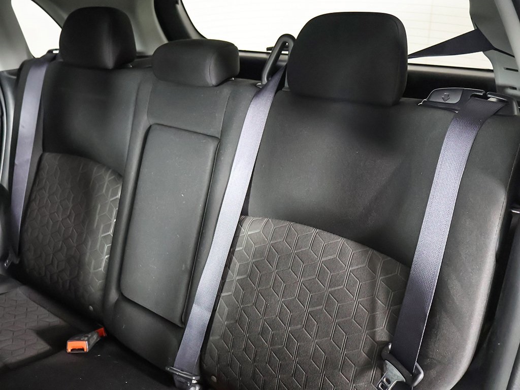 Vehicle image 19 of 52