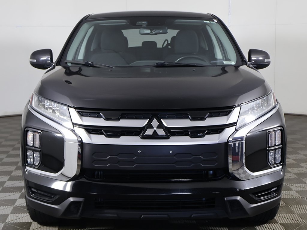Vehicle image 2 of 52