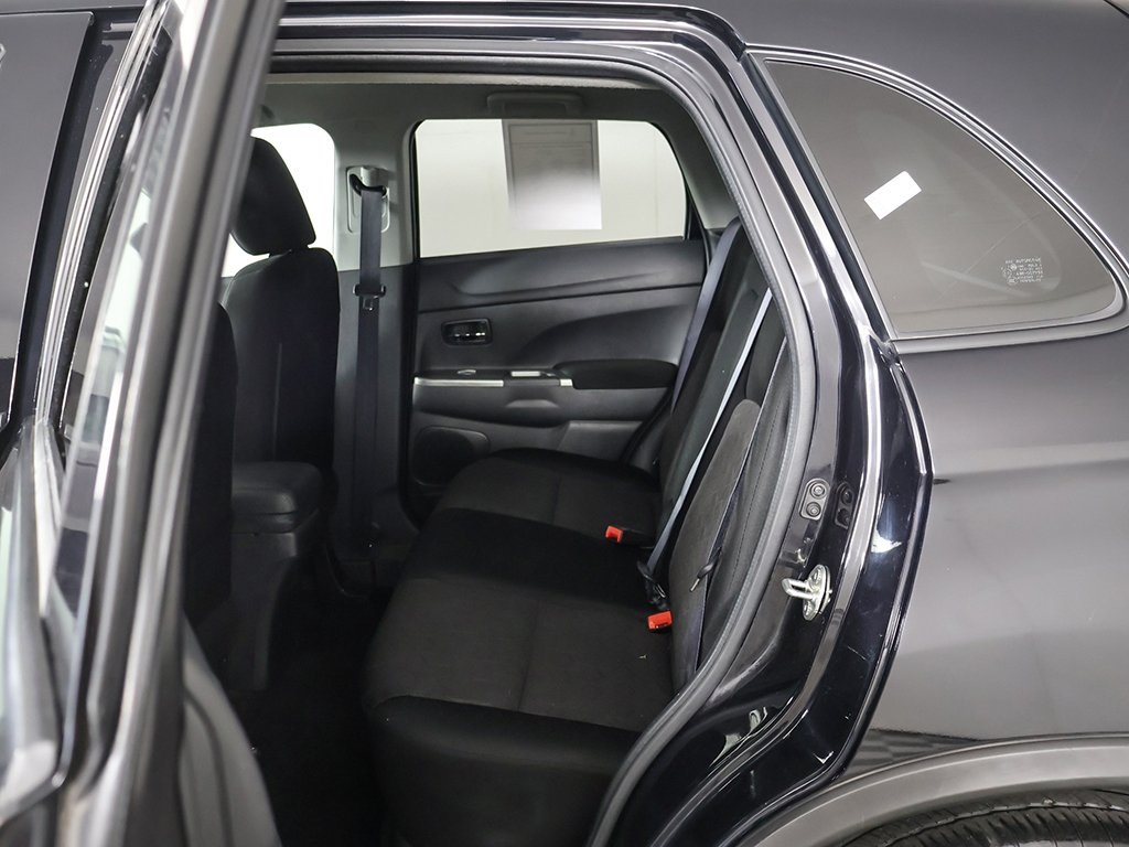 Vehicle image 20 of 52