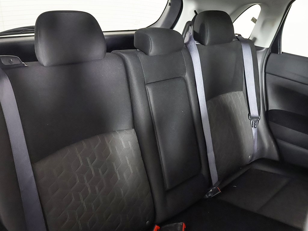 Vehicle image 16 of 52