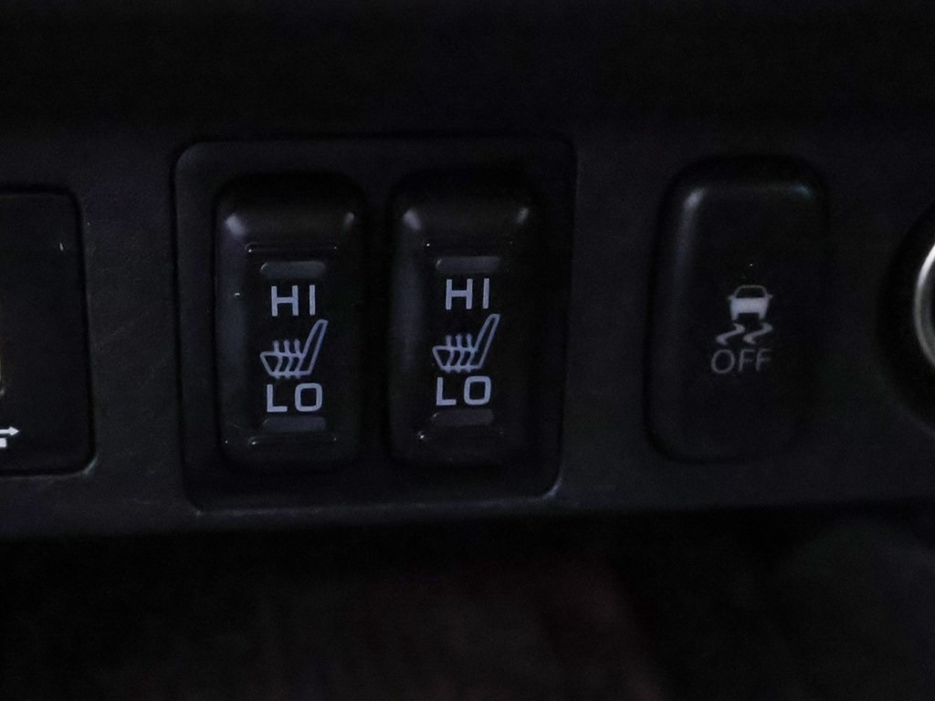 Vehicle image 40 of 52