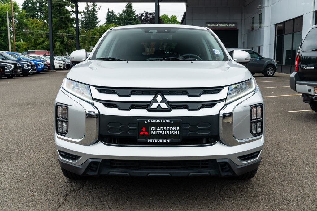 Vehicle image 2 of 27