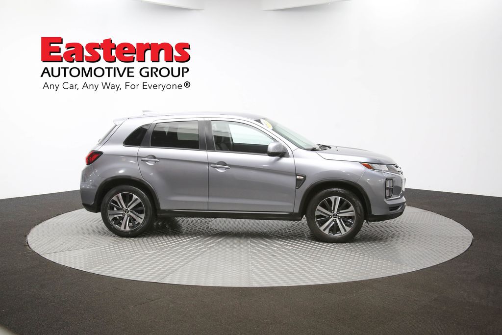 Vehicle image 19 of 61