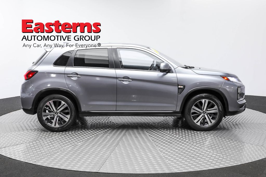 Vehicle image 18 of 61