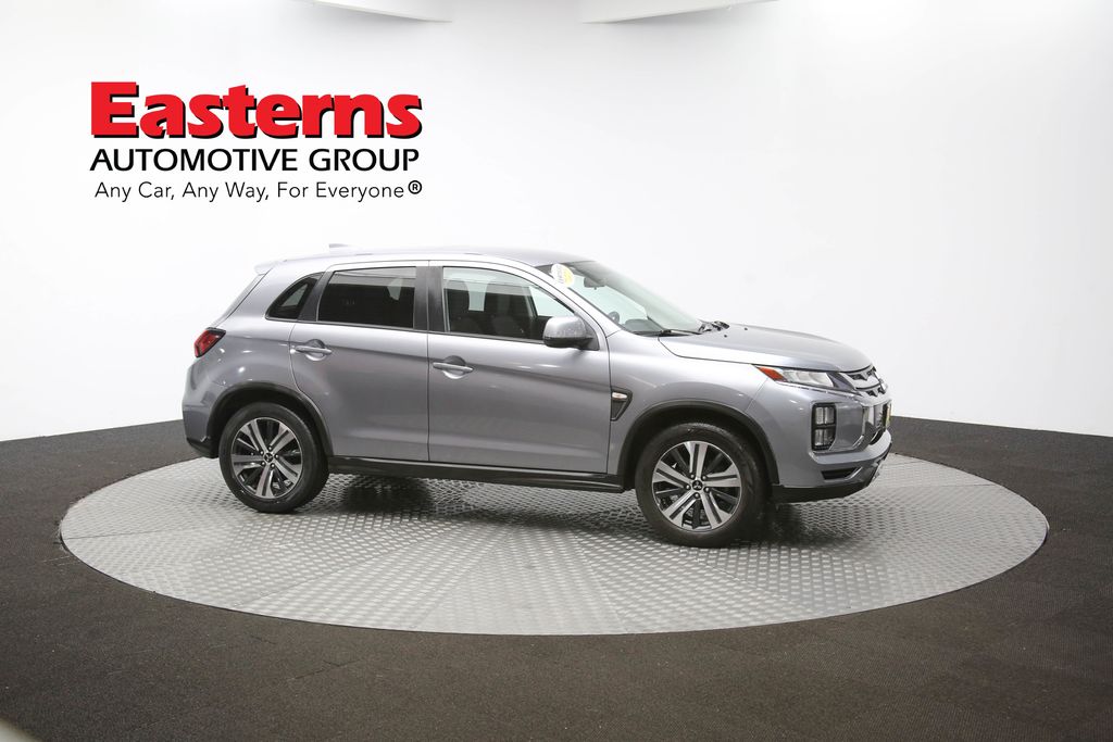 Vehicle image 13 of 61