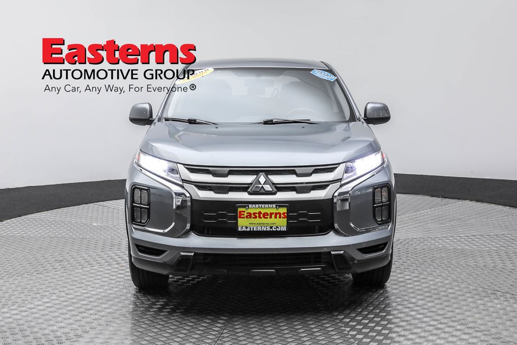 Vehicle image 9 of 61