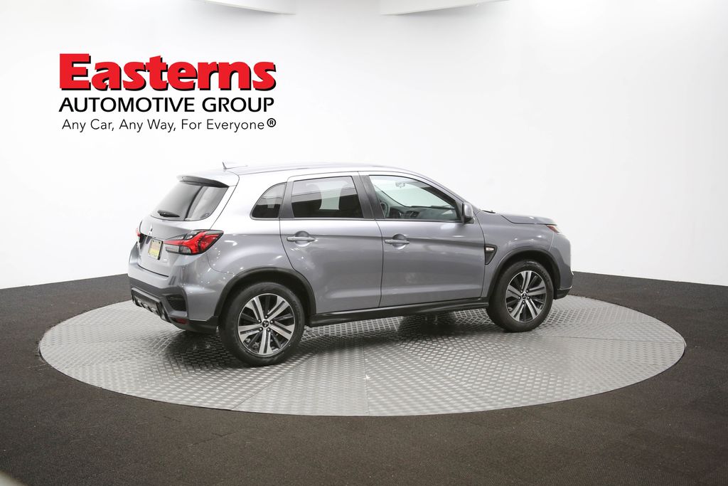 Vehicle image 21 of 61