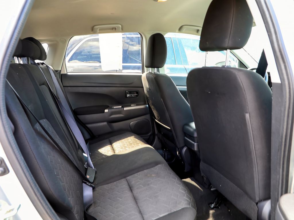 Vehicle image 3 of 14