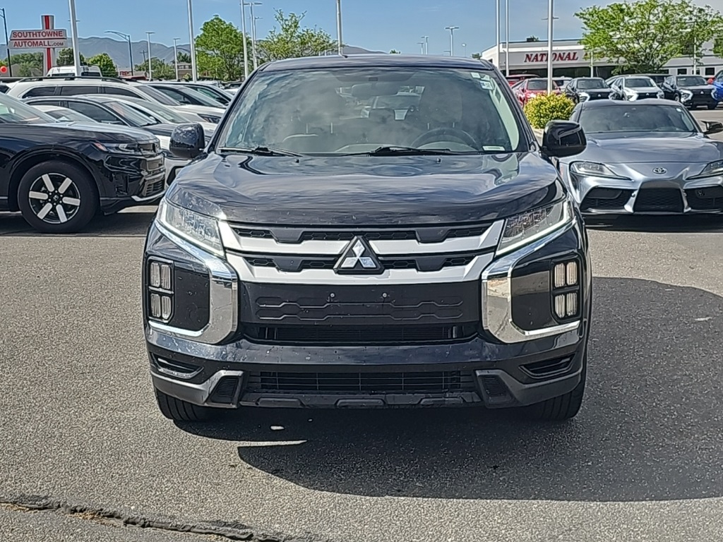 Vehicle image 2 of 33