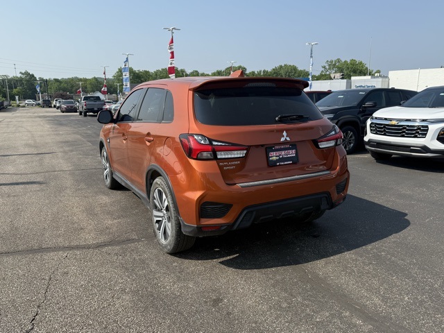 Vehicle image 5 of 24