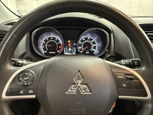 Vehicle image 20 of 24