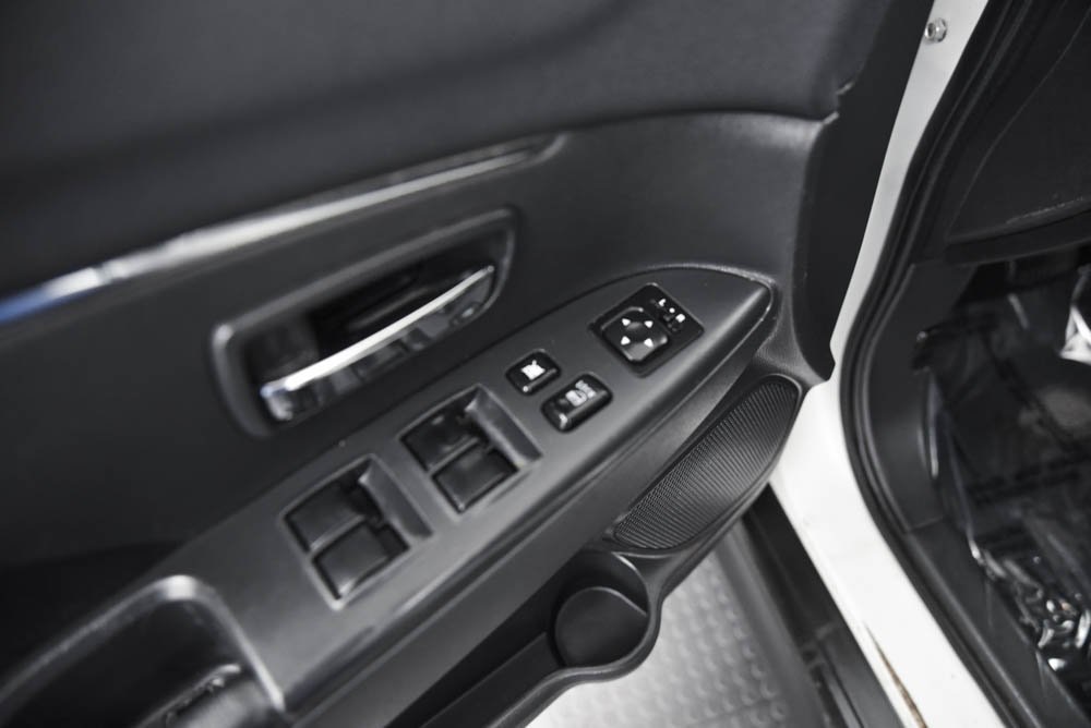 Vehicle image 22 of 23