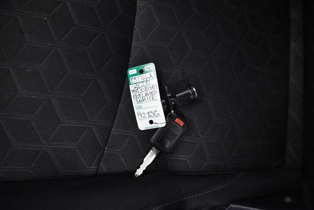 Vehicle image 20 of 23