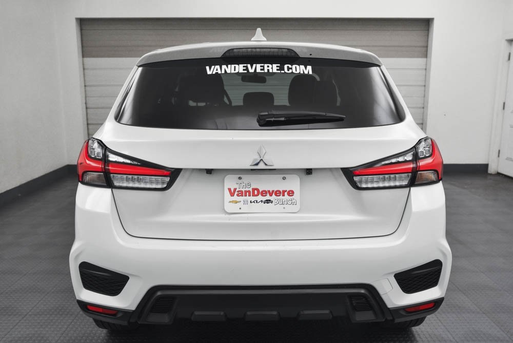 Vehicle image 5 of 23