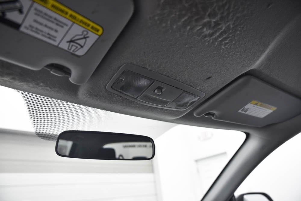Vehicle image 21 of 23