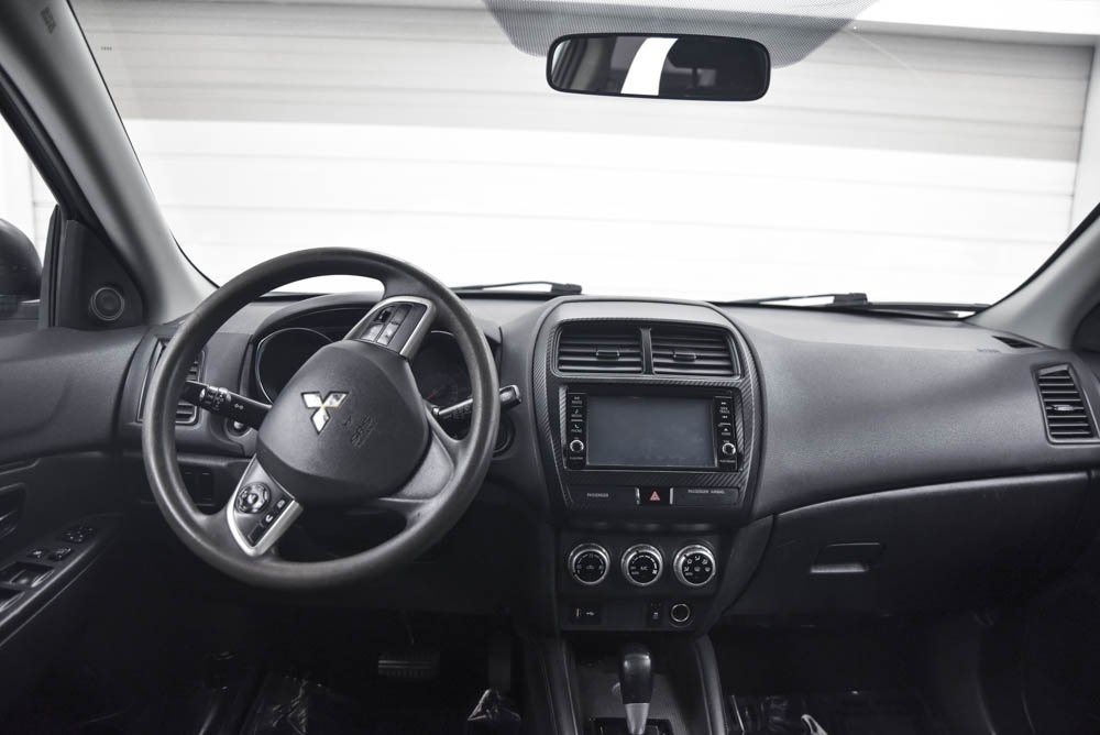 Vehicle image 14 of 23