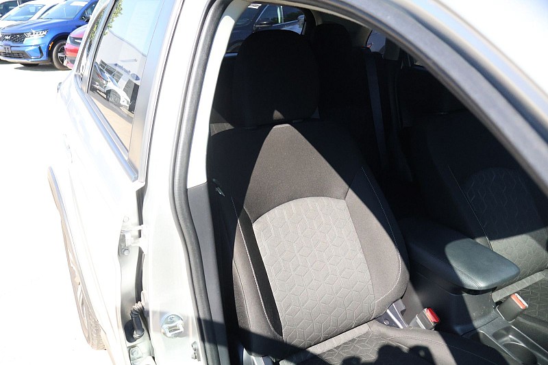 Vehicle image 15 of 24