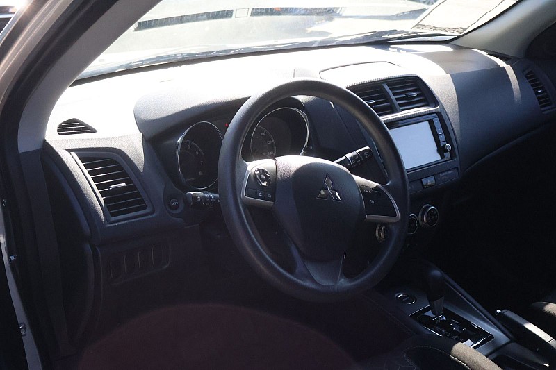Vehicle image 16 of 24